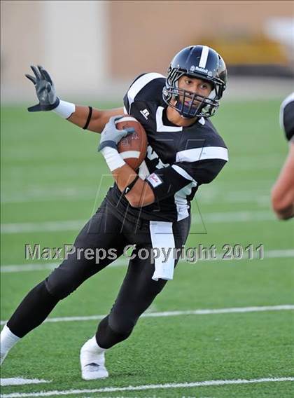 Thumbnail 2 in Chico vs. Howe photogallery.
