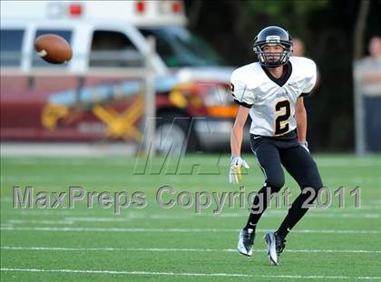 Thumbnail 2 in Chico vs. Howe photogallery.