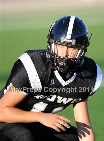 Thumbnail 2 in Chico vs. Howe photogallery.