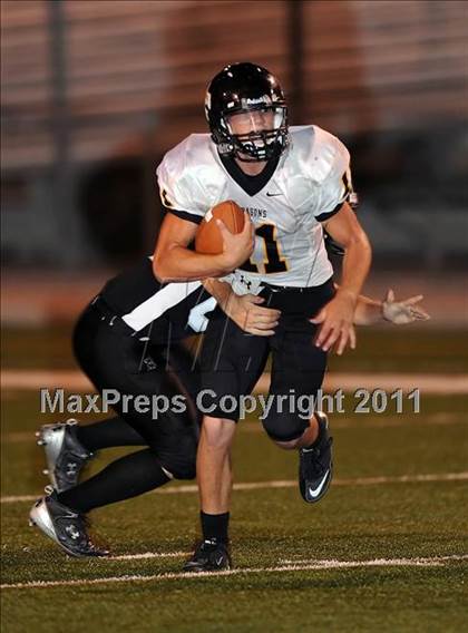 Thumbnail 3 in Chico vs. Howe photogallery.