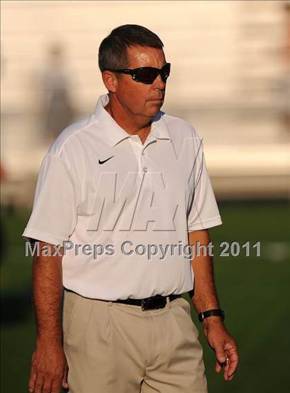Thumbnail 2 in Chico vs. Howe photogallery.