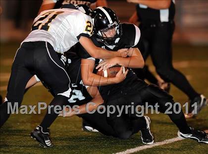 Thumbnail 2 in Chico vs. Howe photogallery.
