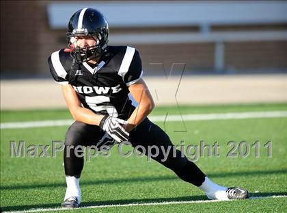 Thumbnail 3 in Chico vs. Howe photogallery.