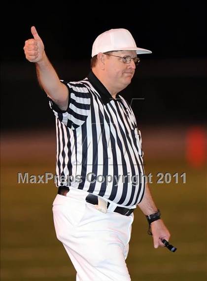 Thumbnail 2 in Chico vs. Howe photogallery.