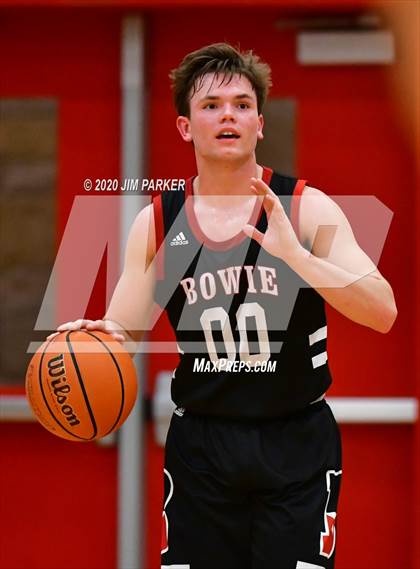 Thumbnail 2 in Brandeis vs. Bowie (UIL Class 6A Area Playoff) photogallery.