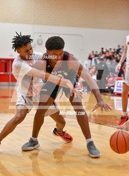 Thumbnail 2 in Brandeis vs. Bowie (UIL Class 6A Area Playoff) photogallery.