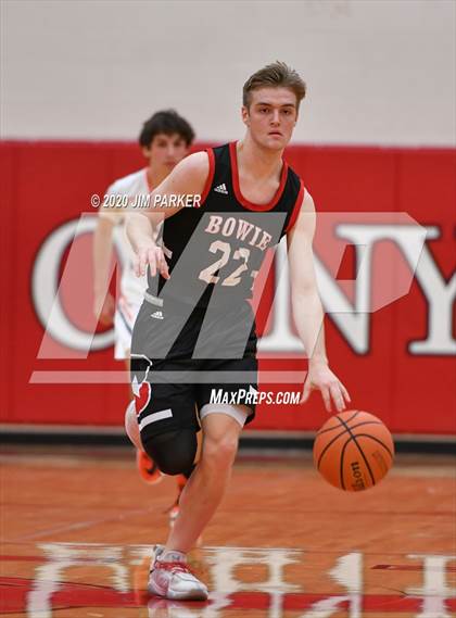 Thumbnail 2 in Brandeis vs. Bowie (UIL Class 6A Area Playoff) photogallery.