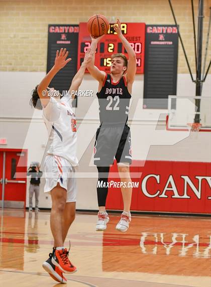 Thumbnail 2 in Brandeis vs. Bowie (UIL Class 6A Area Playoff) photogallery.