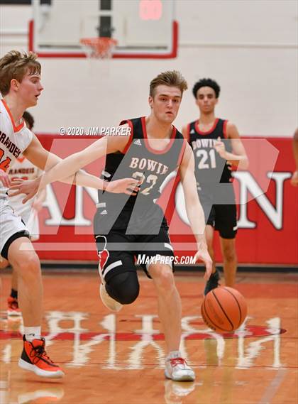 Thumbnail 3 in Brandeis vs. Bowie (UIL Class 6A Area Playoff) photogallery.