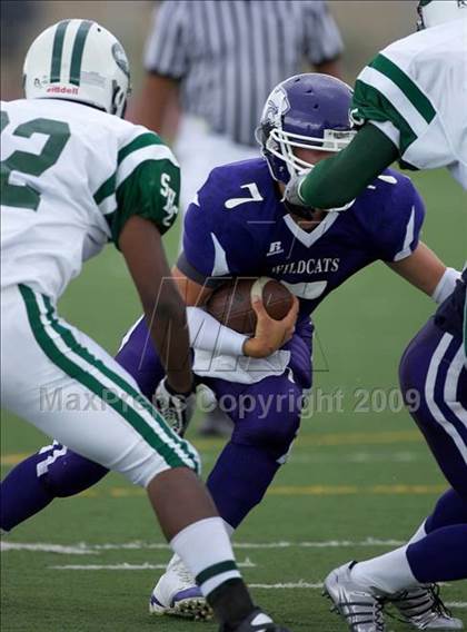 Thumbnail 2 in Franklin vs. Sacred Heart Cathedral (Battle at the Capital) photogallery.