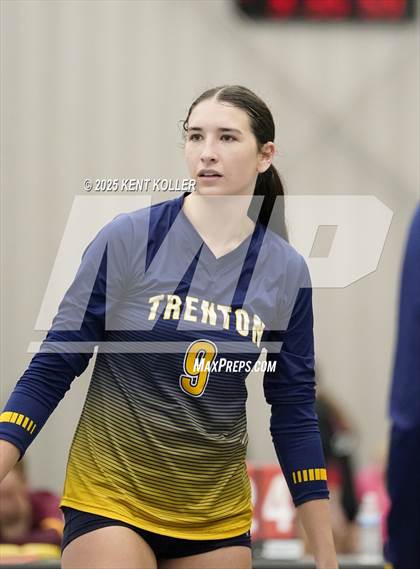 Thumbnail 2 in Trenton vs. Sterling Heights Stevenson (Beast of the East) photogallery.