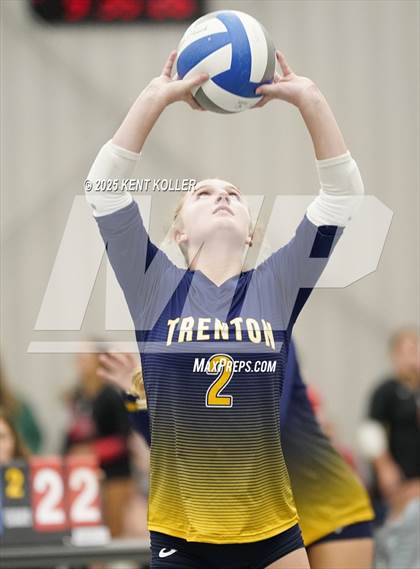 Thumbnail 2 in Trenton vs. Sterling Heights Stevenson (Beast of the East) photogallery.