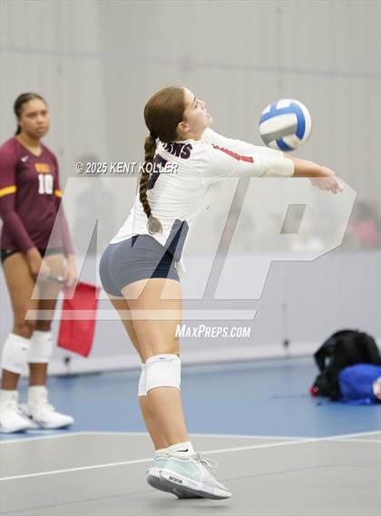 Thumbnail 2 in Trenton vs. Sterling Heights Stevenson (Beast of the East) photogallery.