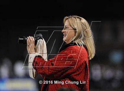 Thumbnail 3 in Mission Viejo vs. Oak Hills (Honor Bowl) photogallery.