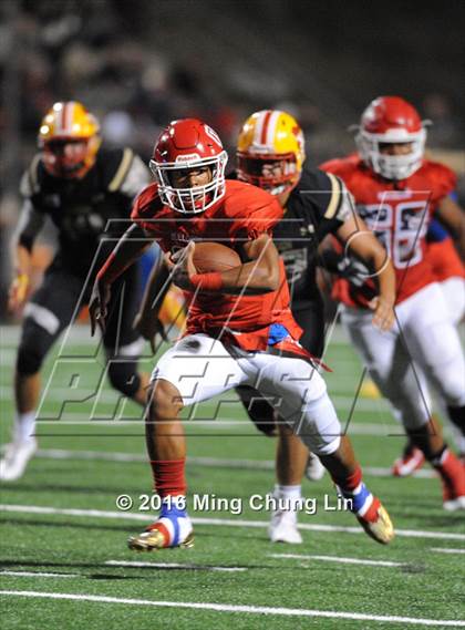 Thumbnail 3 in Mission Viejo vs. Oak Hills (Honor Bowl) photogallery.