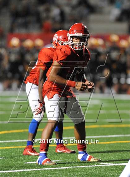 Thumbnail 1 in Mission Viejo vs. Oak Hills (Honor Bowl) photogallery.