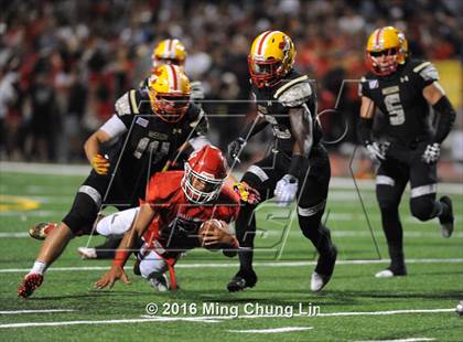 Thumbnail 1 in Mission Viejo vs. Oak Hills (Honor Bowl) photogallery.