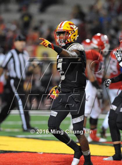 Thumbnail 2 in Mission Viejo vs. Oak Hills (Honor Bowl) photogallery.