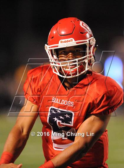 Thumbnail 2 in Mission Viejo vs. Oak Hills (Honor Bowl) photogallery.