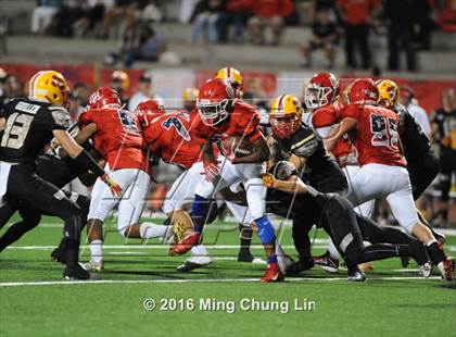 Thumbnail 1 in Mission Viejo vs. Oak Hills (Honor Bowl) photogallery.