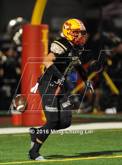 Thumbnail 3 in Mission Viejo vs. Oak Hills (Honor Bowl) photogallery.