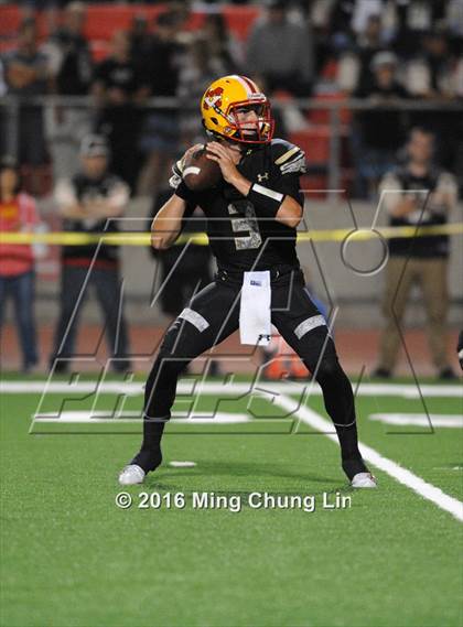 Thumbnail 3 in Mission Viejo vs. Oak Hills (Honor Bowl) photogallery.