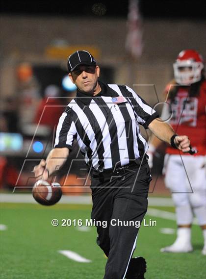 Thumbnail 1 in Mission Viejo vs. Oak Hills (Honor Bowl) photogallery.