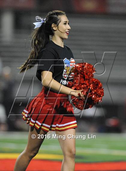 Thumbnail 3 in Mission Viejo vs. Oak Hills (Honor Bowl) photogallery.