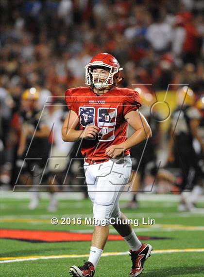 Thumbnail 3 in Mission Viejo vs. Oak Hills (Honor Bowl) photogallery.