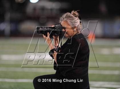 Thumbnail 1 in Mission Viejo vs. Oak Hills (Honor Bowl) photogallery.