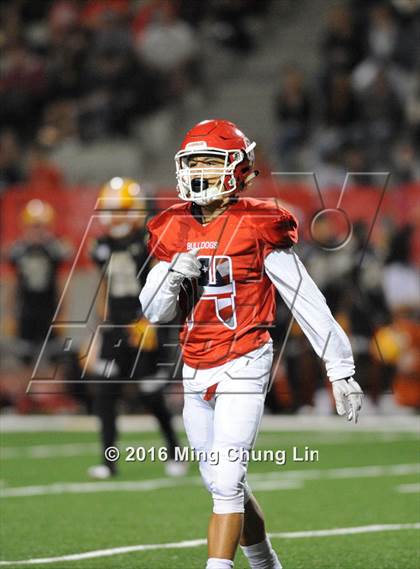 Thumbnail 2 in Mission Viejo vs. Oak Hills (Honor Bowl) photogallery.