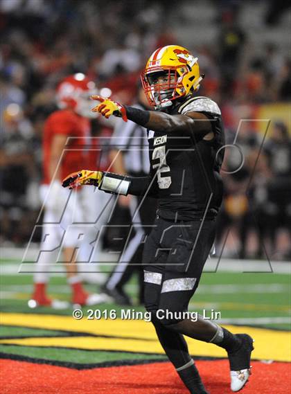 Thumbnail 3 in Mission Viejo vs. Oak Hills (Honor Bowl) photogallery.