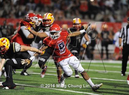 Thumbnail 1 in Mission Viejo vs. Oak Hills (Honor Bowl) photogallery.