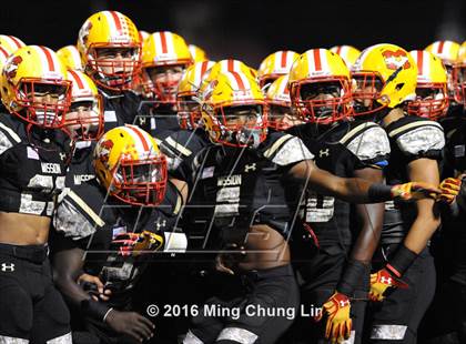 Thumbnail 3 in Mission Viejo vs. Oak Hills (Honor Bowl) photogallery.
