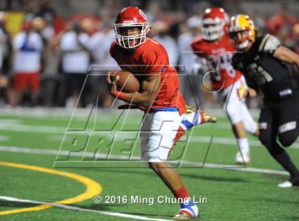 Thumbnail 1 in Mission Viejo vs. Oak Hills (Honor Bowl) photogallery.