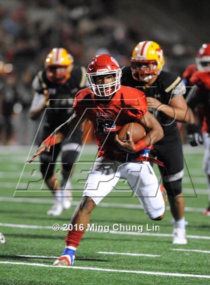 Thumbnail 2 in Mission Viejo vs. Oak Hills (Honor Bowl) photogallery.