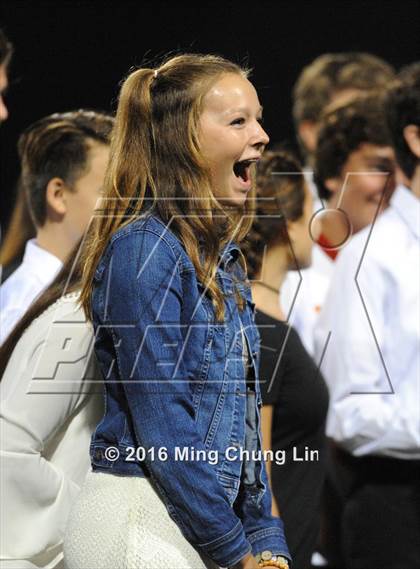 Thumbnail 2 in Mission Viejo vs. Oak Hills (Honor Bowl) photogallery.