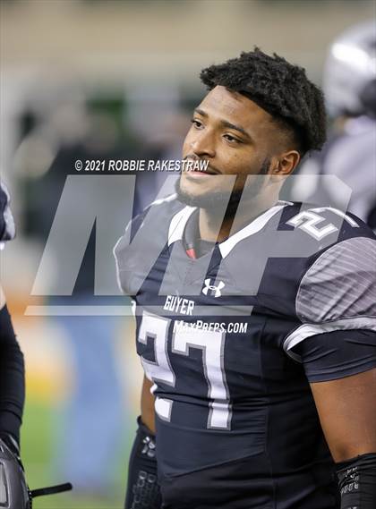 Thumbnail 2 in Guyer vs. Tomball (UIL 6A DII Semifinal) photogallery.