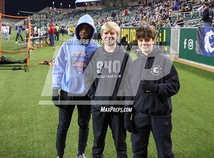 Thumbnail 3 in Guyer vs. Tomball (UIL 6A DII Semifinal) photogallery.
