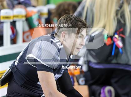 Thumbnail 2 in Guyer vs. Tomball (UIL 6A DII Semifinal) photogallery.