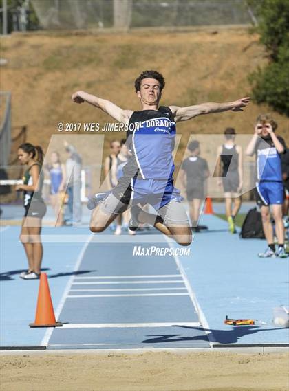 Thumbnail 3 in Cougar Friendship Relays photogallery.