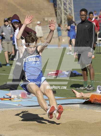 Thumbnail 1 in Cougar Friendship Relays photogallery.