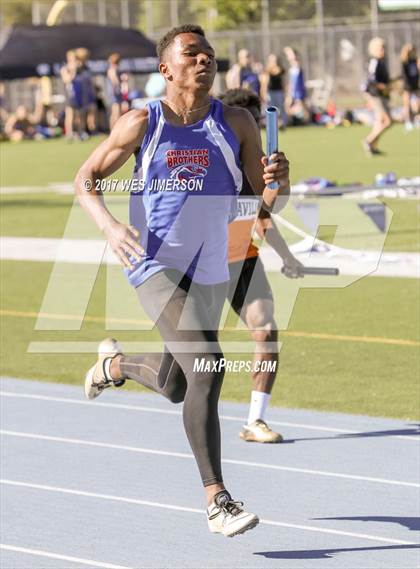 Thumbnail 1 in Cougar Friendship Relays photogallery.