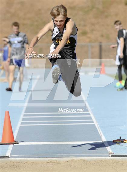 Thumbnail 3 in Cougar Friendship Relays photogallery.