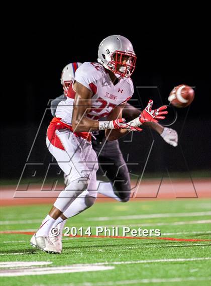 Thumbnail 3 in DeMatha vs. St. John's photogallery.