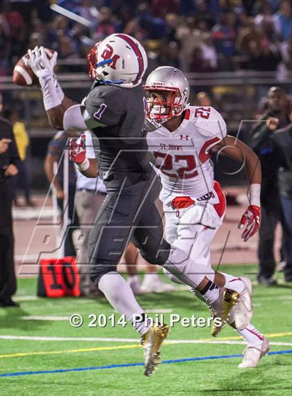 Thumbnail 1 in DeMatha vs. St. John's photogallery.