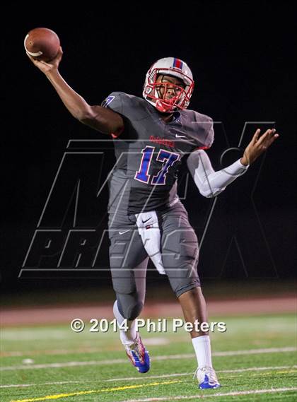 Thumbnail 1 in DeMatha vs. St. John's photogallery.