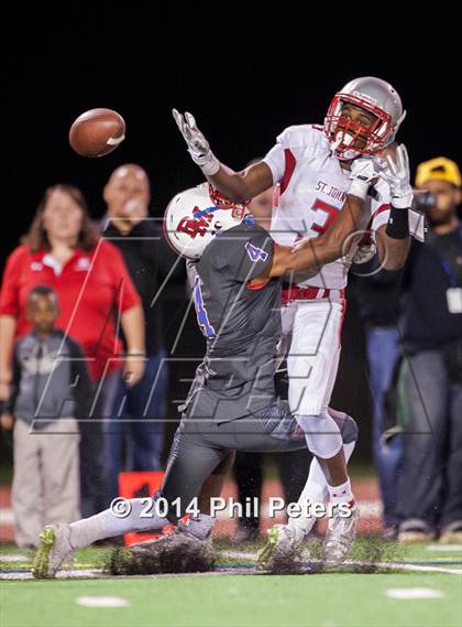 Thumbnail 3 in DeMatha vs. St. John's photogallery.