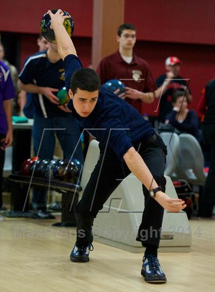 Thumbnail 3 in Section 8 Bowling Championships photogallery.