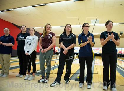 Thumbnail 2 in Section 8 Bowling Championships photogallery.
